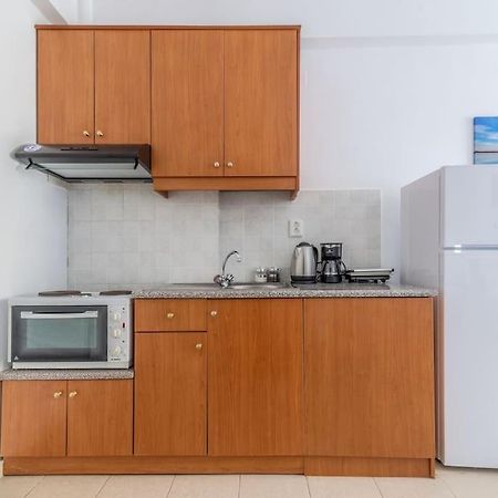 Urban Apt Next University 11 Heraklion  ภายนอก รูปภาพ