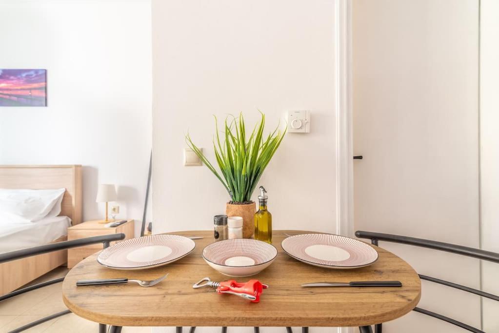Urban Apt Next University 11 Heraklion  ภายนอก รูปภาพ