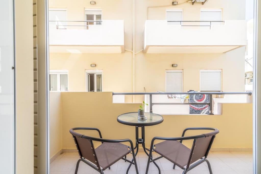 Urban Apt Next University 11 Heraklion  ภายนอก รูปภาพ