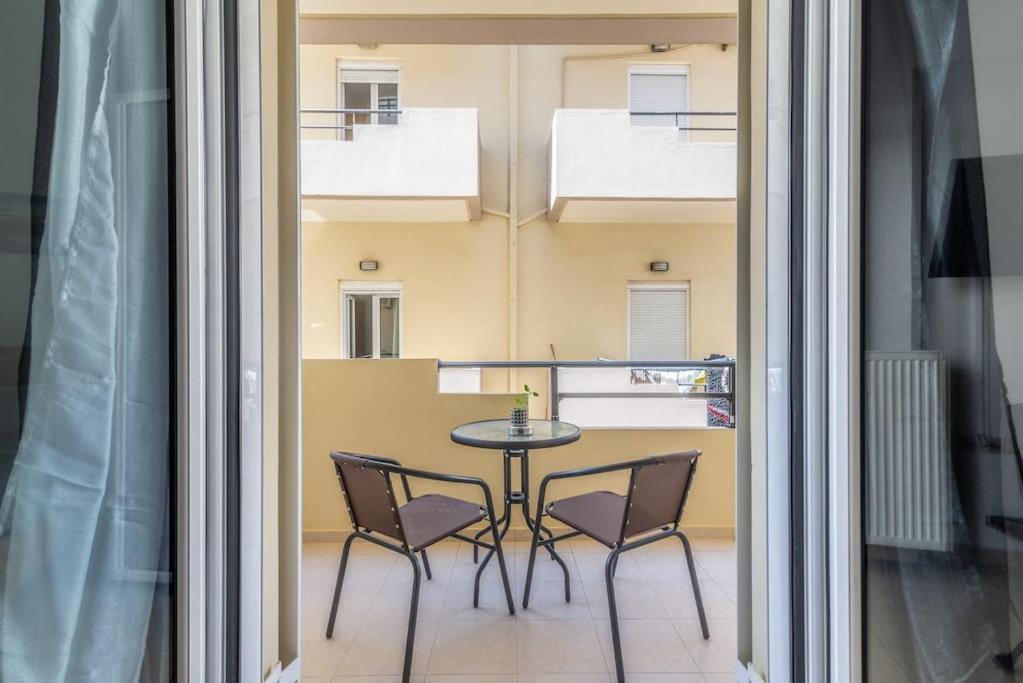 Urban Apt Next University 11 Heraklion  ภายนอก รูปภาพ