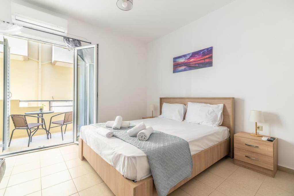 Urban Apt Next University 11 Heraklion  ภายนอก รูปภาพ